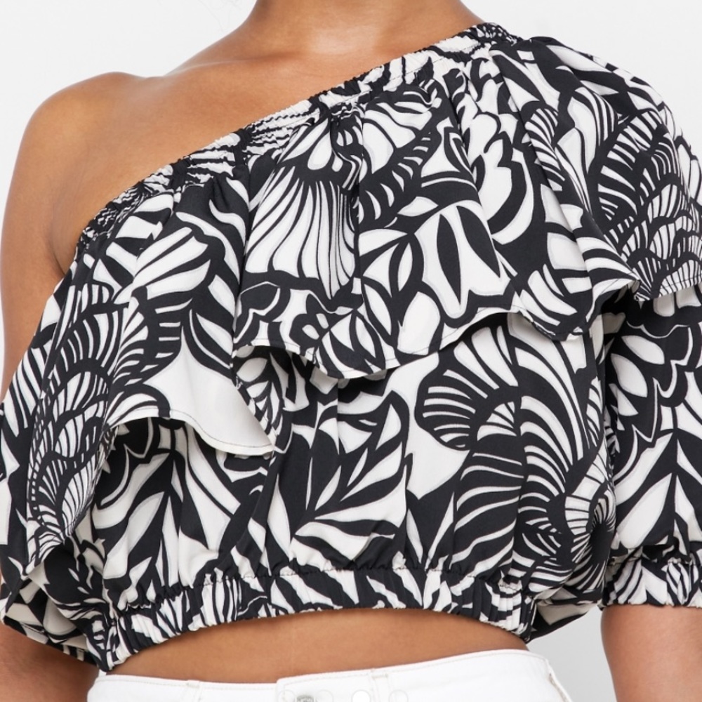TOPSHOP SILK-LIKE PRINTED ONE SHOULDER BLOUSE - Picture 2 of 6